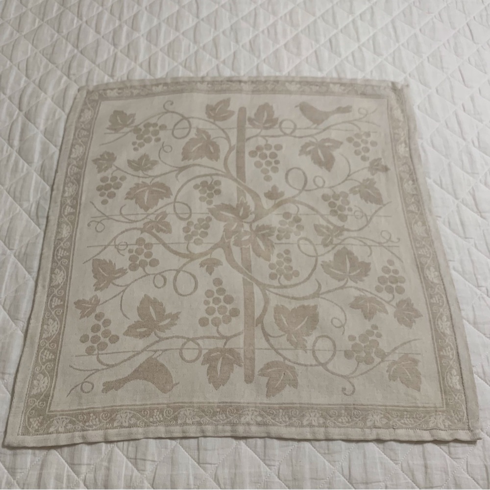 William Sonoma Large Linen Napkins Beige Italy Set Of 2